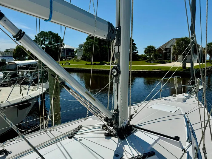 Amelie Yacht Photos Pics Running Rigging Close up