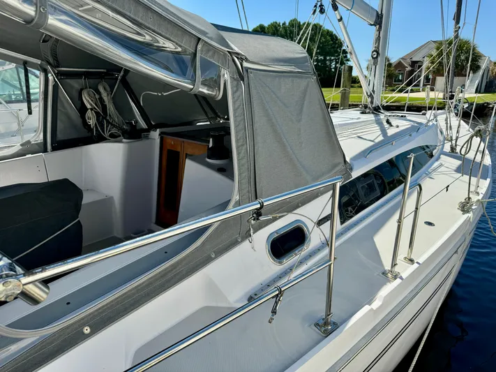 Amelie Yacht Photos Pics Long Solid Stern Rails