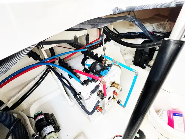 Grateful! Yacht Photos Pics 