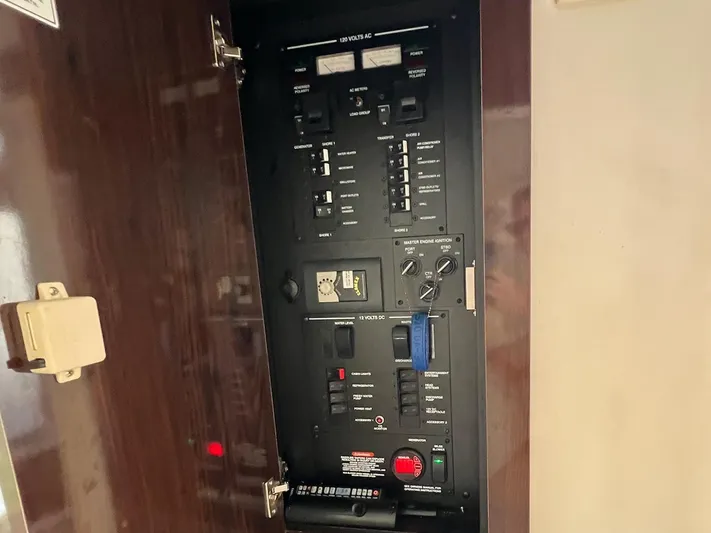 Grateful! Yacht Photos Pics 