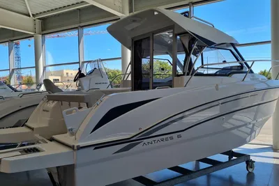 2023 Beneteau Antares 6 HB