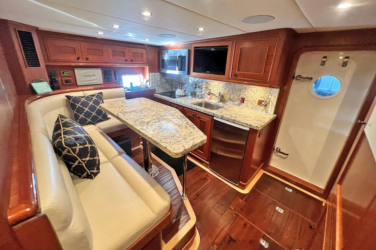 2017 Outer Reef Yachts 86 
