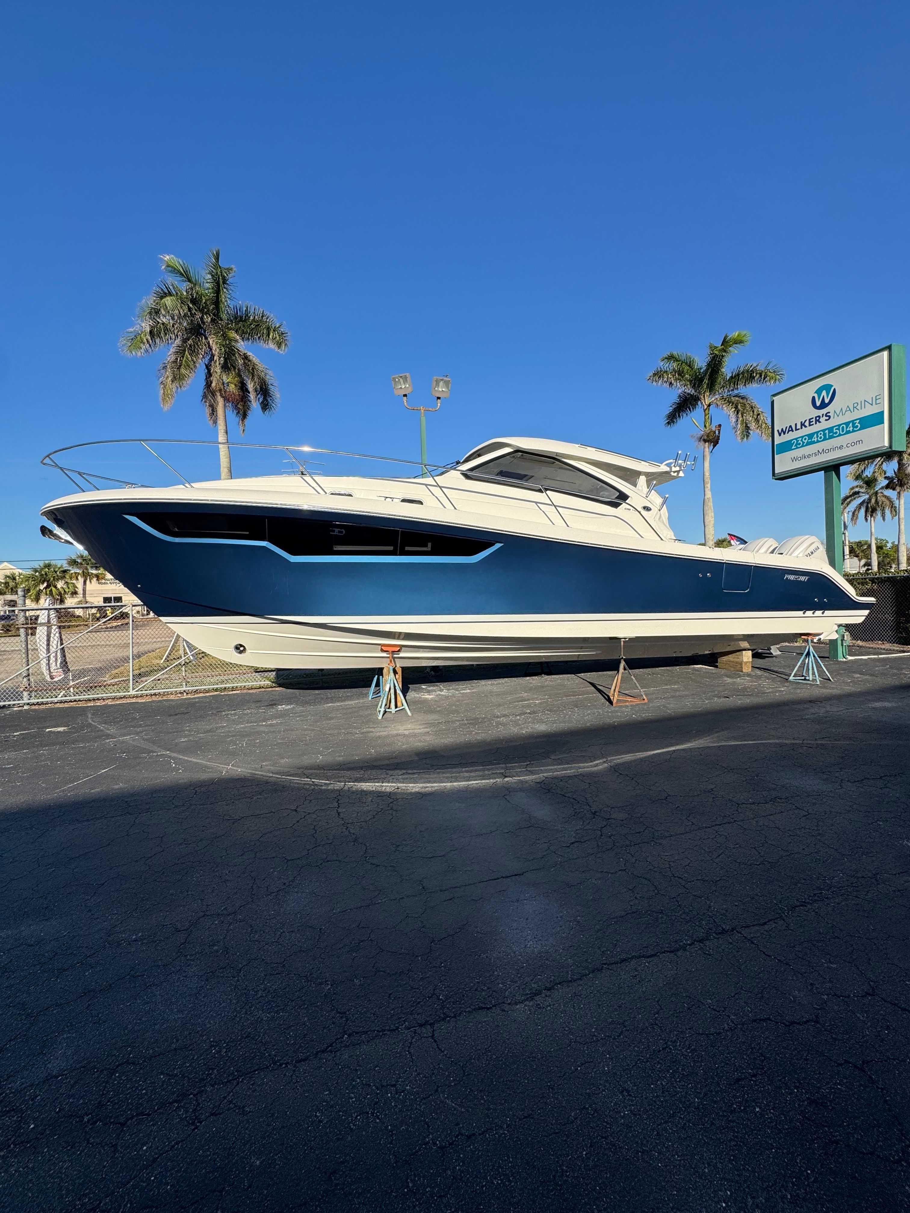 Pursuit OS 405 Offshore