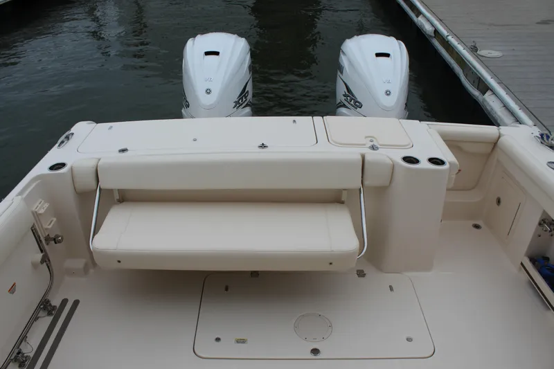 Worry Knot Yacht Photos Pics 