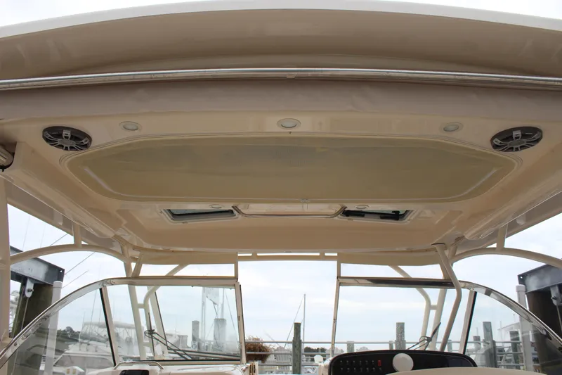 Worry Knot Yacht Photos Pics 