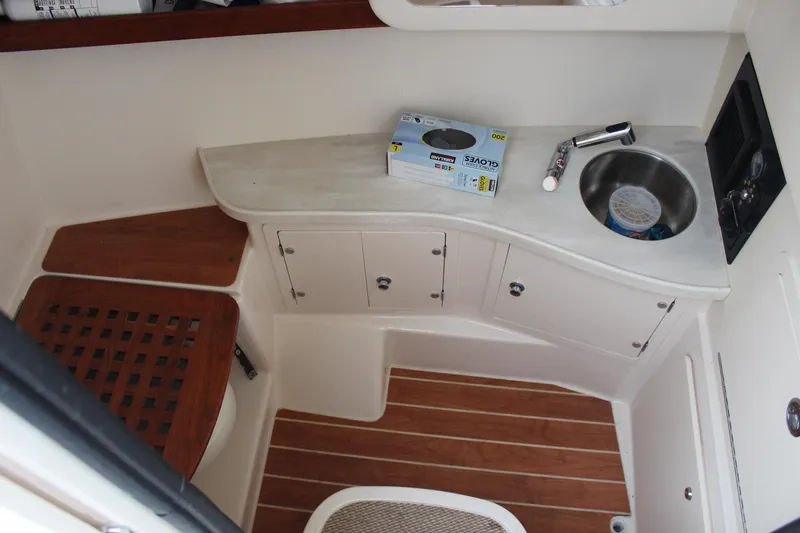 Worry Knot Yacht Photos Pics 