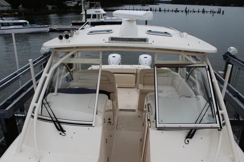 Worry Knot Yacht Photos Pics 