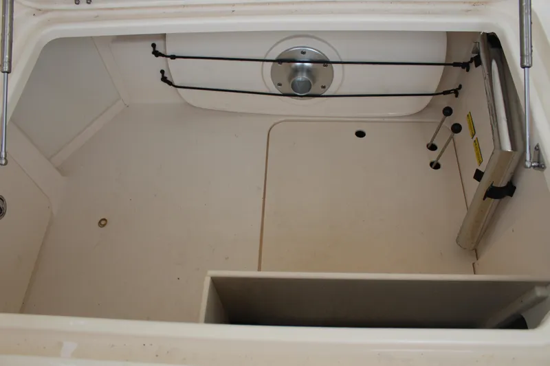 Worry Knot Yacht Photos Pics 