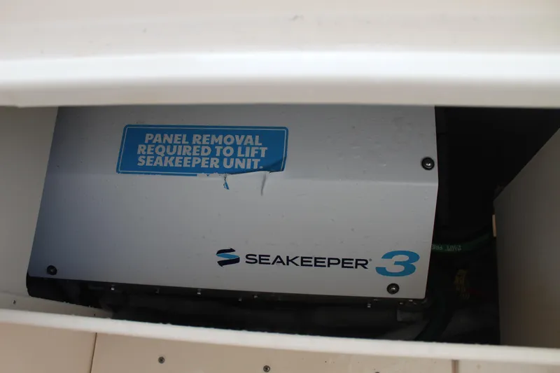 Worry Knot Yacht Photos Pics 