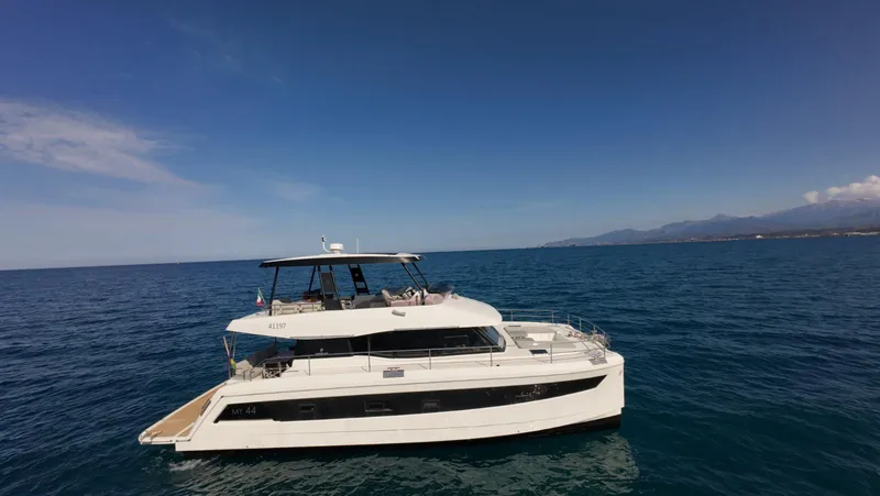 Yacht Photos Pics 