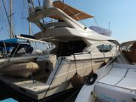 2005 Ferretti Yachts 550