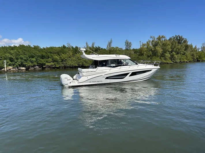 Our Trade Yacht Photos Pics 2024 Regal 42 Xo - Image 5