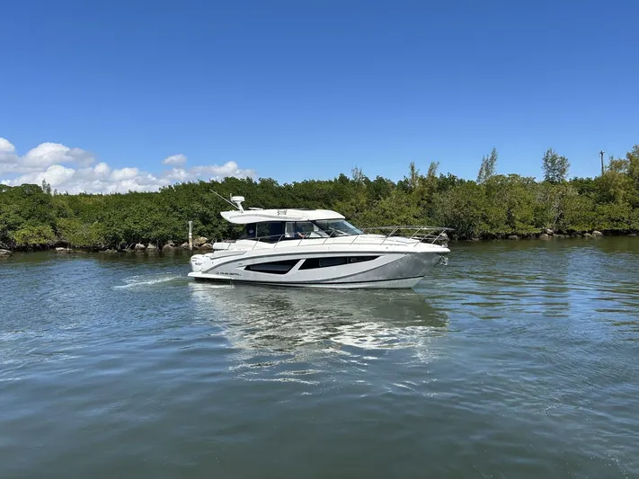 Our Trade Yacht Photos Pics 2024 Regal 42 Xo - Image 4