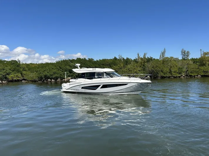 Our Trade Yacht Photos Pics 2024 Regal 42 Xo - Image 3