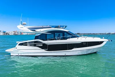 Galeon 440 Fly