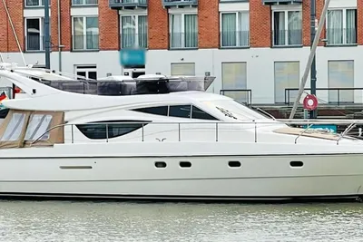 2007 Ferretti Yachts 460