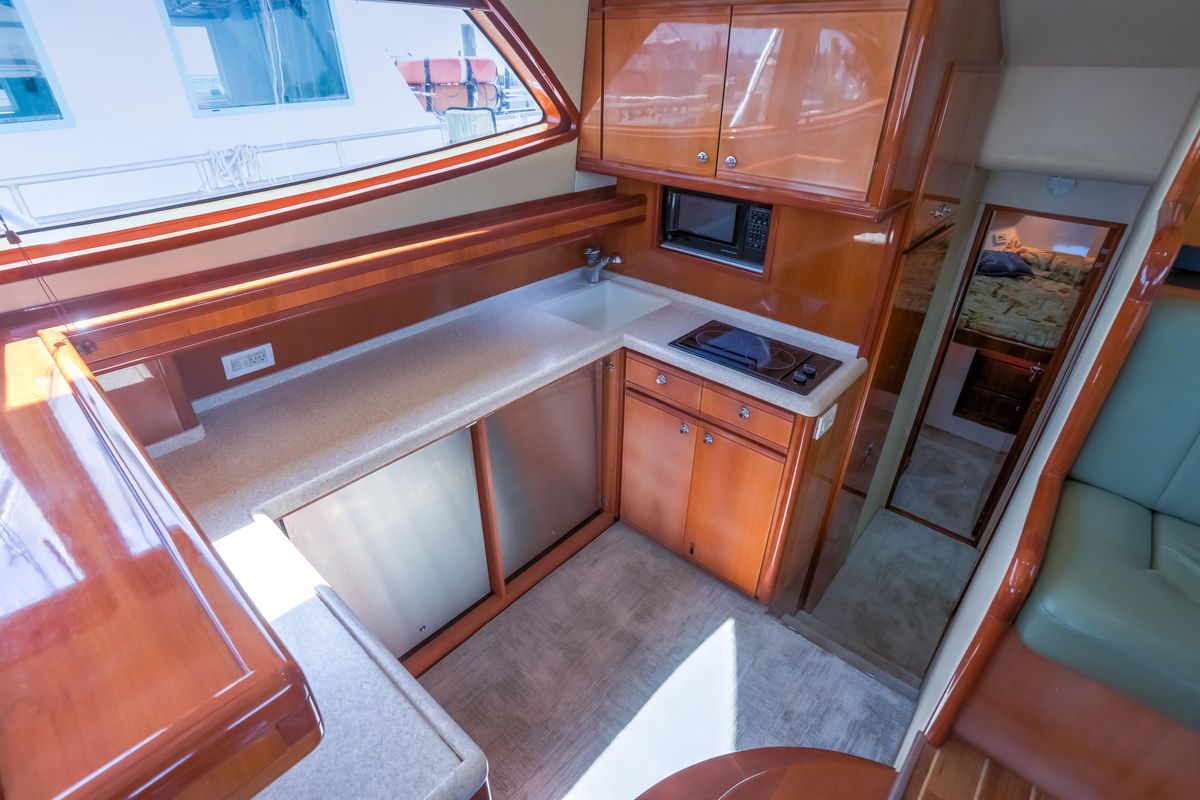 2005 Bertram 45 
