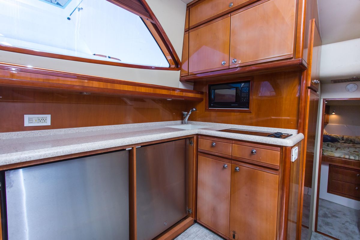 2005 Bertram 45 