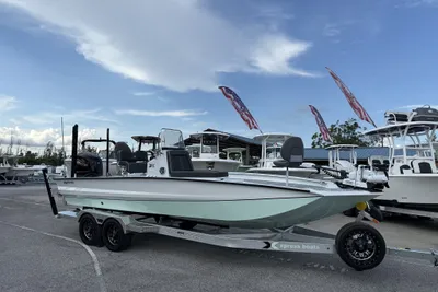 Xpress X23B Bay Lounge