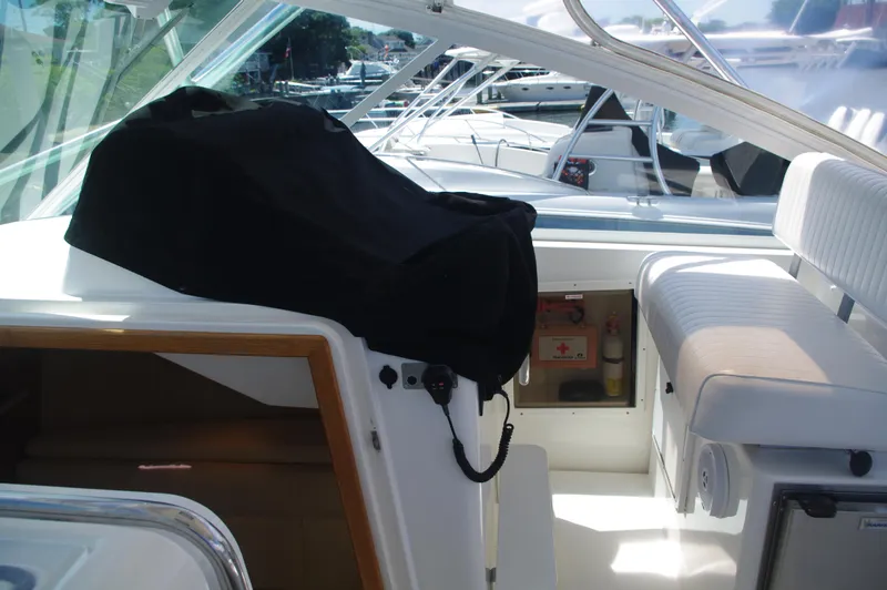  Yacht Photos Pics helm