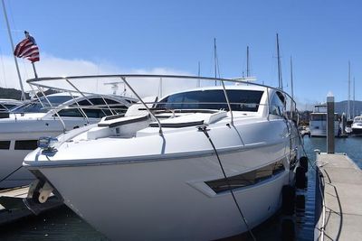 2021 Cruisers Yachts 46 Cantius