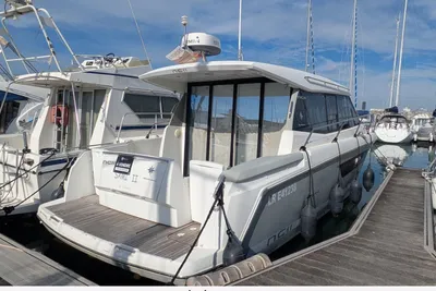 2011 Jeanneau NC 11