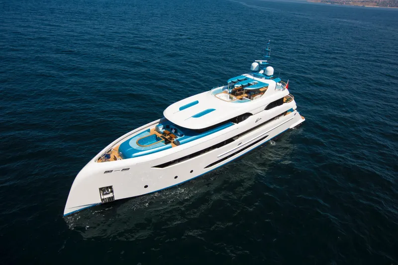 Elada Yacht Photos Pics Luxurious 2014 Bilgin 147 yacht cruising on open sea, featuring sleek design and spacious decks.