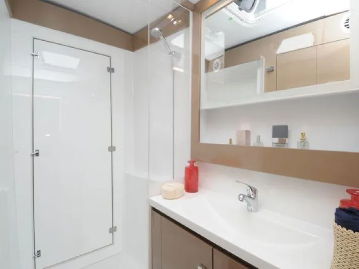 Knot On Call Yacht Photos Pics Modern bathroom in 2018 Fountaine Pajot Helia 44 Evolution catamaran with shower and sink.