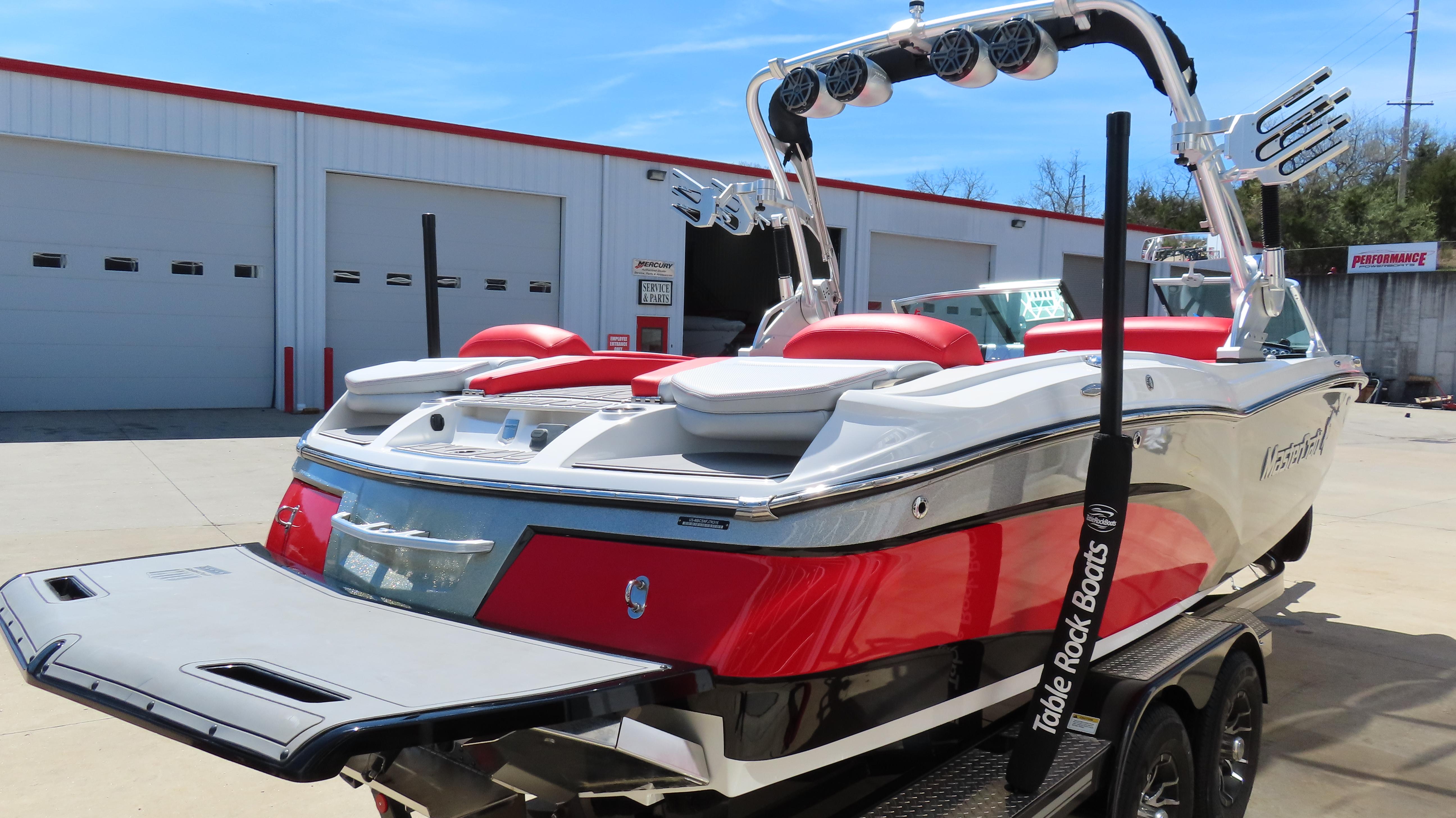 2016 MasterCraft X46 Ski and Wakeboard for sale - YachtWorld