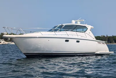 Tiara Yachts 4300 Sovran