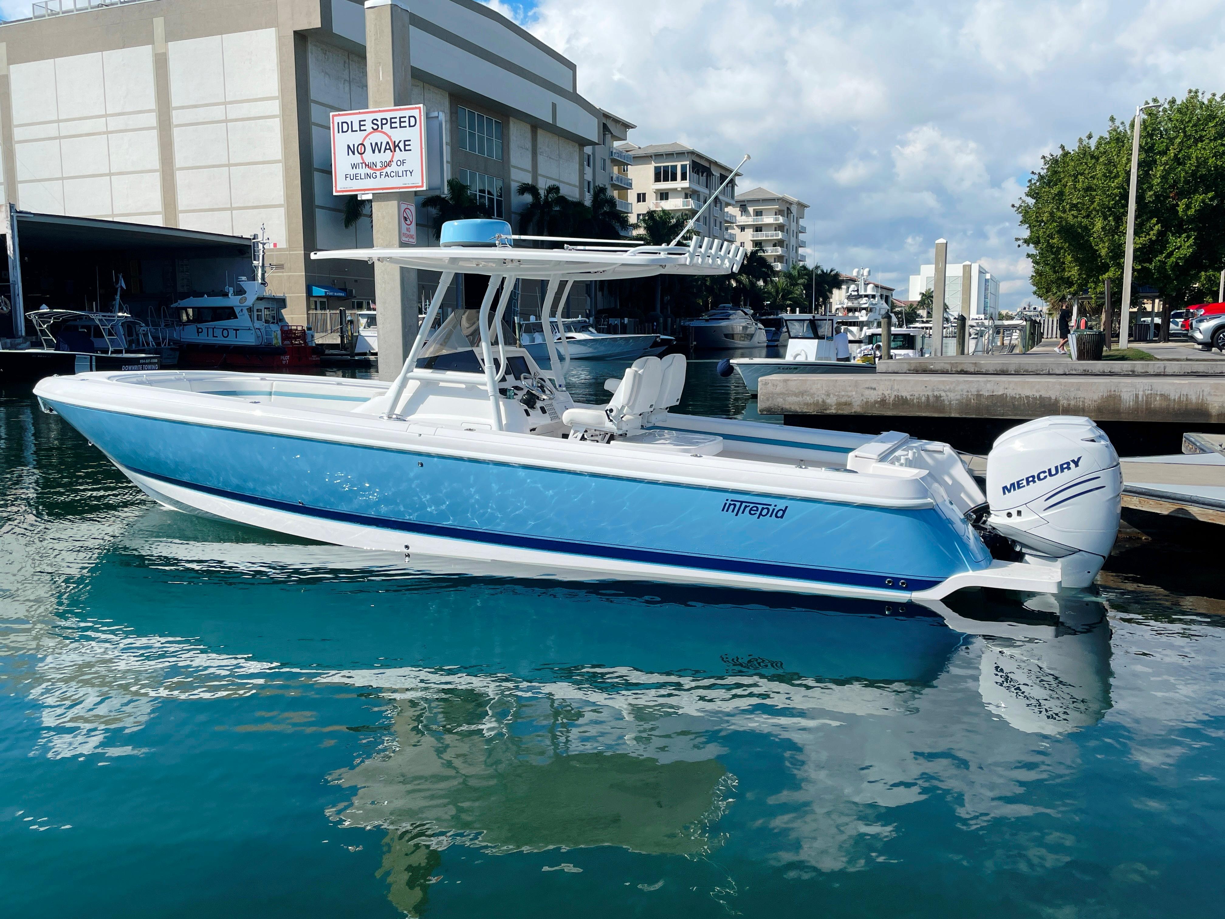 2017 Intrepid 327 Center Console Centre Console for sale YachtWorld