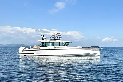 Axopar 37 XC CROSS CABIN