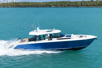 Tiara Yachts 56 LS