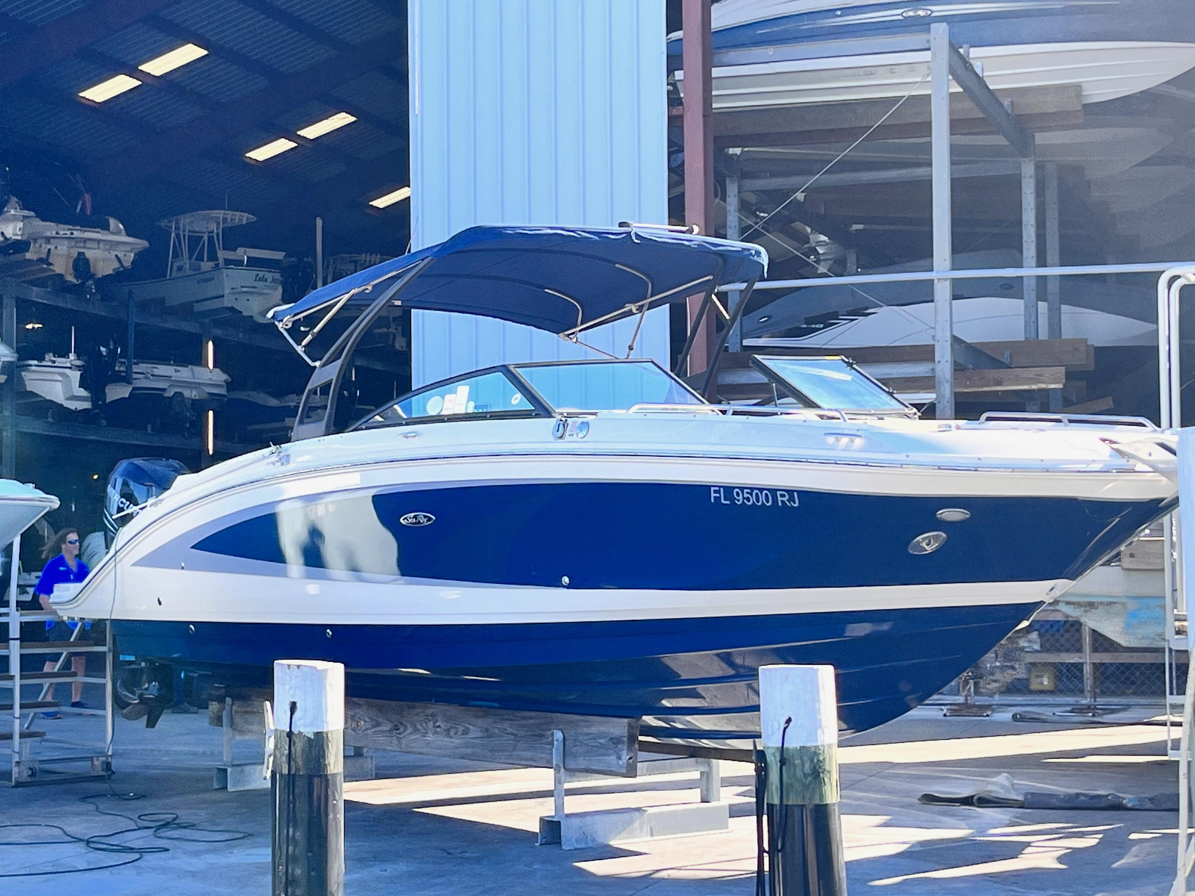 2017 Sea Ray SDX 290 Outboard Deck Boat for sale YachtWorld