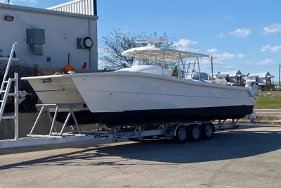 Twin Vee 36 Center Console