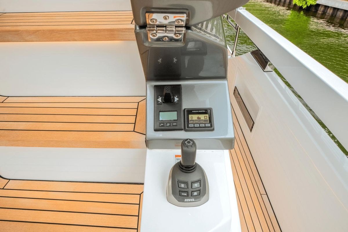 2024 Azimut 78 