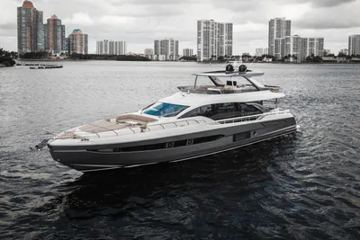 Azimut 78 FLY