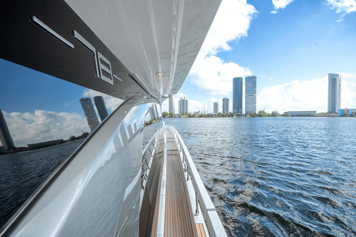 2024 Azimut 78 