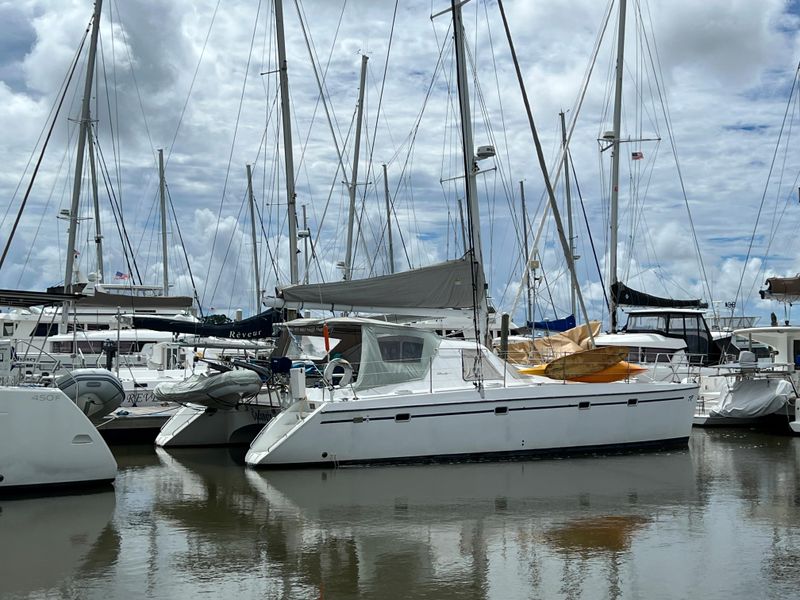 1999 Privilege 42