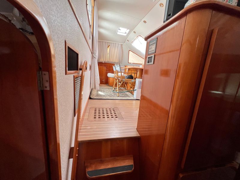 1999 Privilege 42