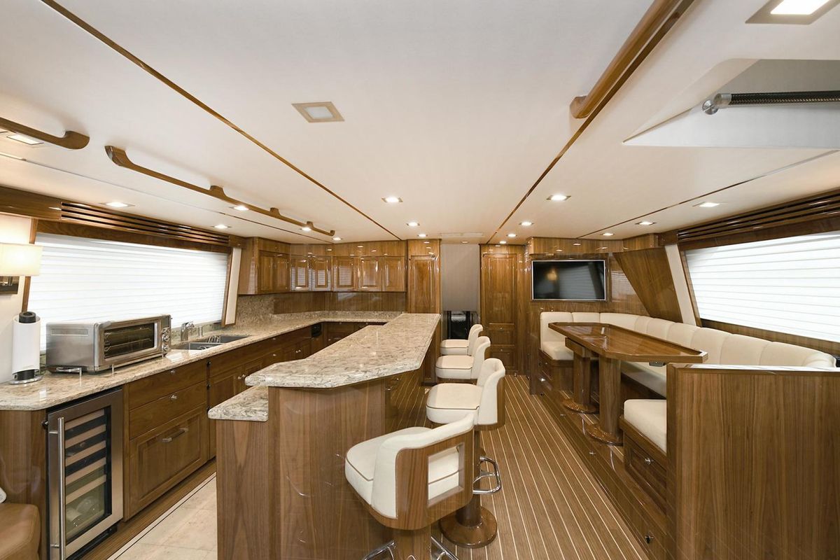 2018 Viking 80 