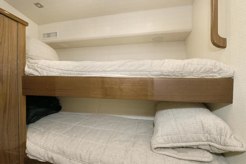 On The Edge Yacht Photos Pics 