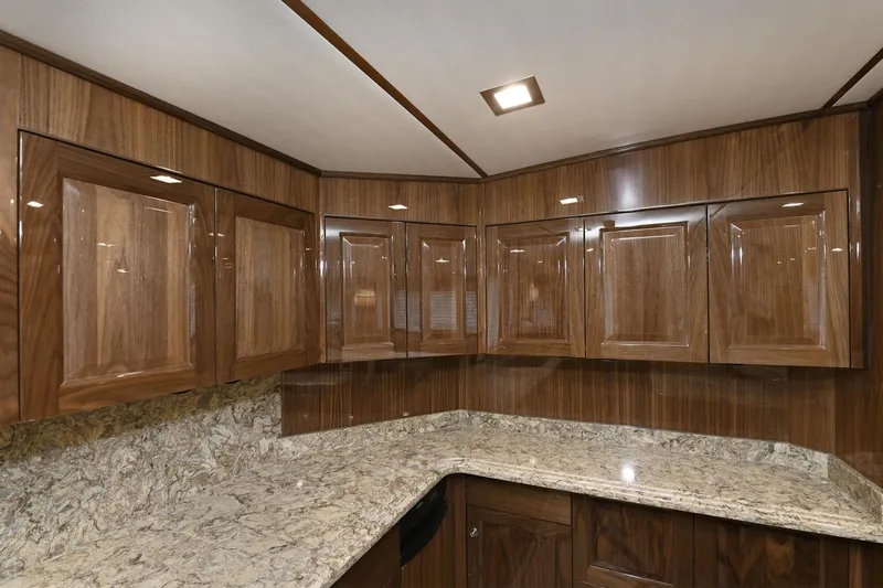 On The Edge Yacht Photos Pics 