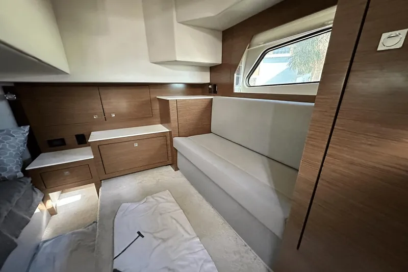 Harvest Time Yacht Photos Pics 