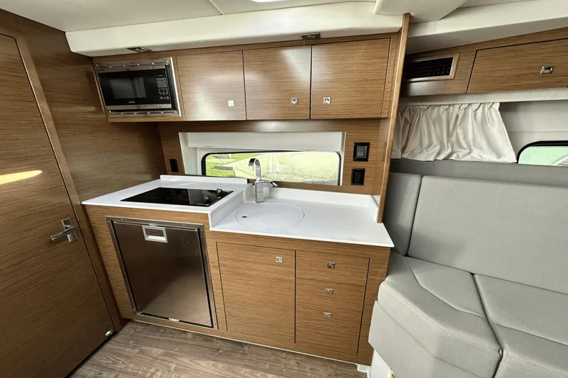 Harvest Time Yacht Photos Pics 