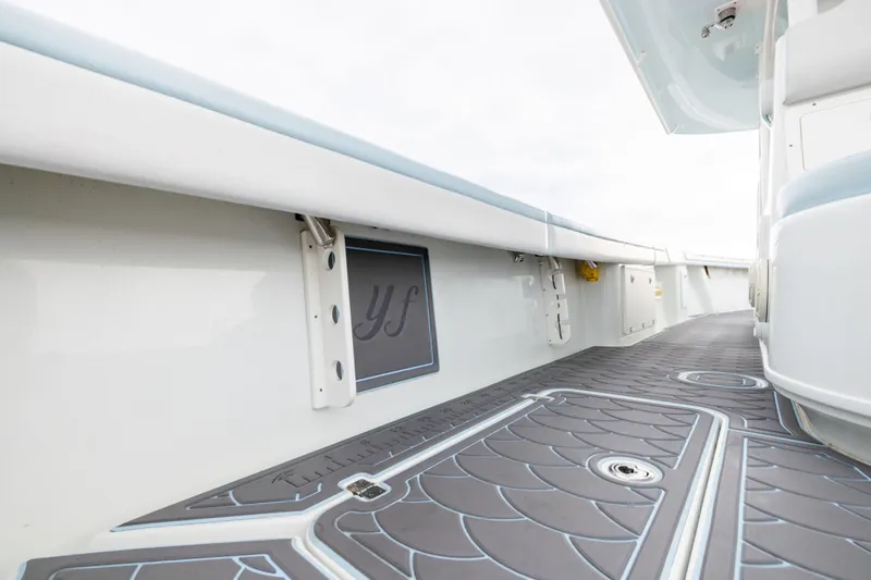  Yacht Photos Pics 2018 Yellowfin 39 Offshore boat deck with sleek design and modern features.