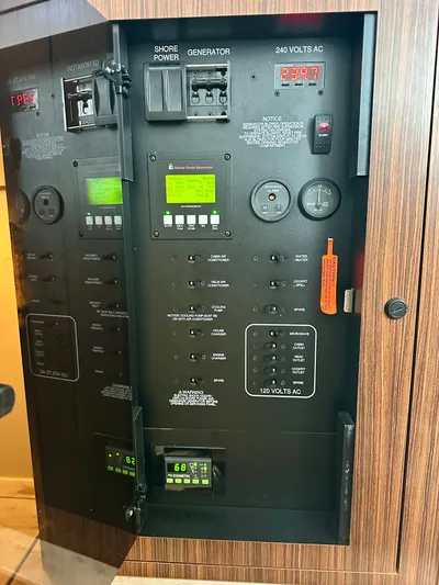 Breeezy Yacht Photos Pics Electrical control panel of Pursuit DC 365 Dual Console 2020.