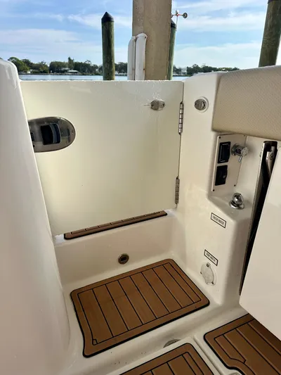 Breeezy Yacht Photos Pics 