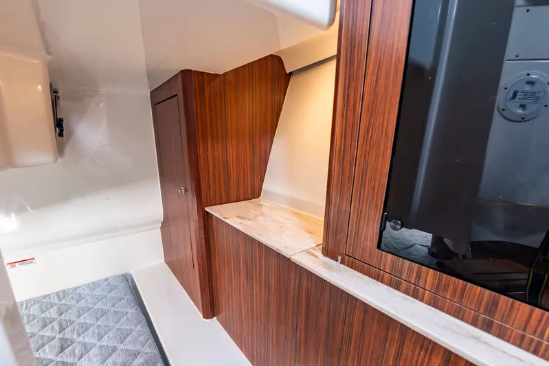 Breeezy Yacht Photos Pics 