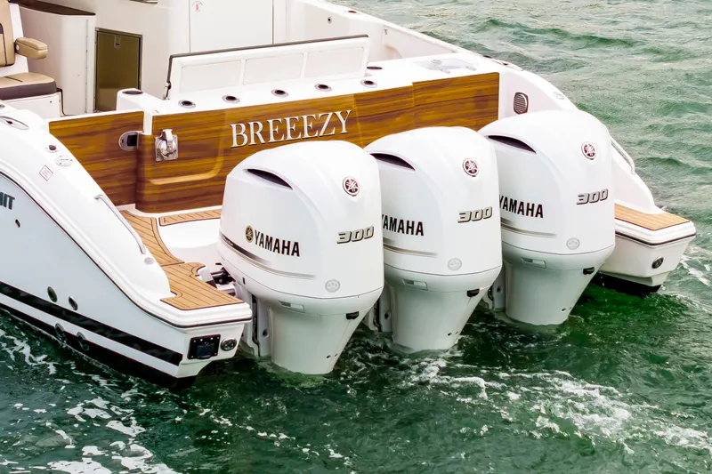 Breeezy Yacht Photos Pics 